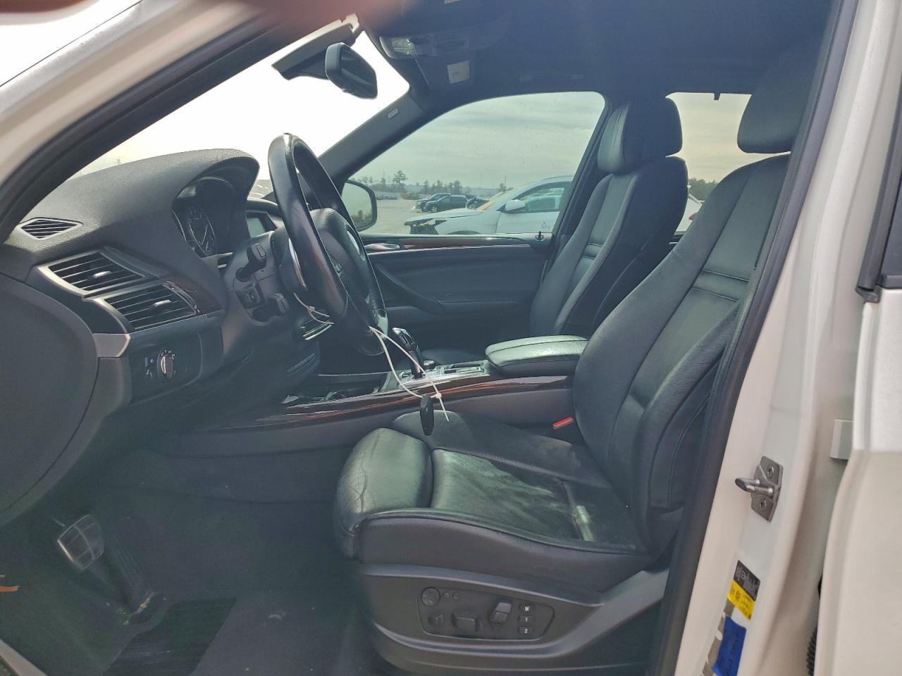 2013 BMW X5 xDrive50I - zdjęcie 7