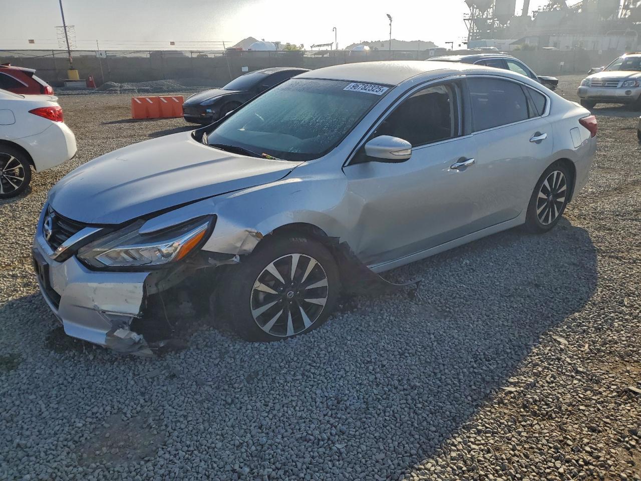 2018 Nissan Altima 2.5 - zdjęcie główne