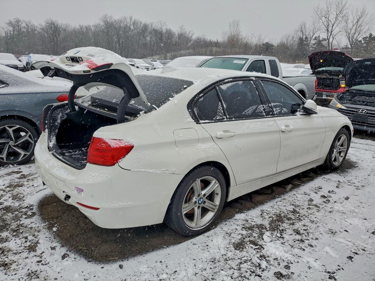 BMW Seria 3 - zdjęcie 3