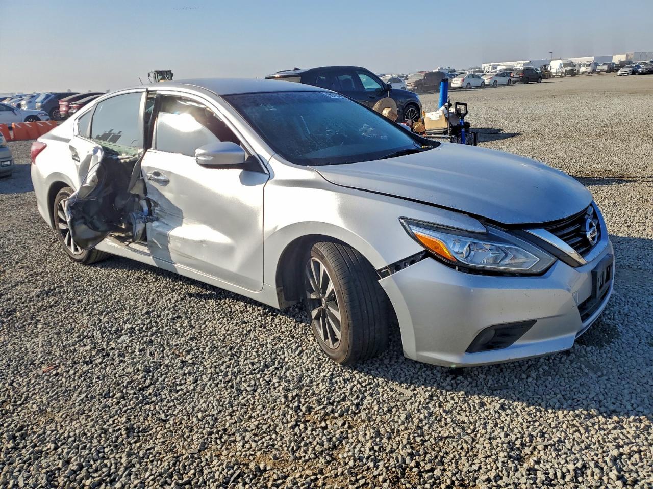 2018 Nissan Altima 2.5 - zdjęcie 4
