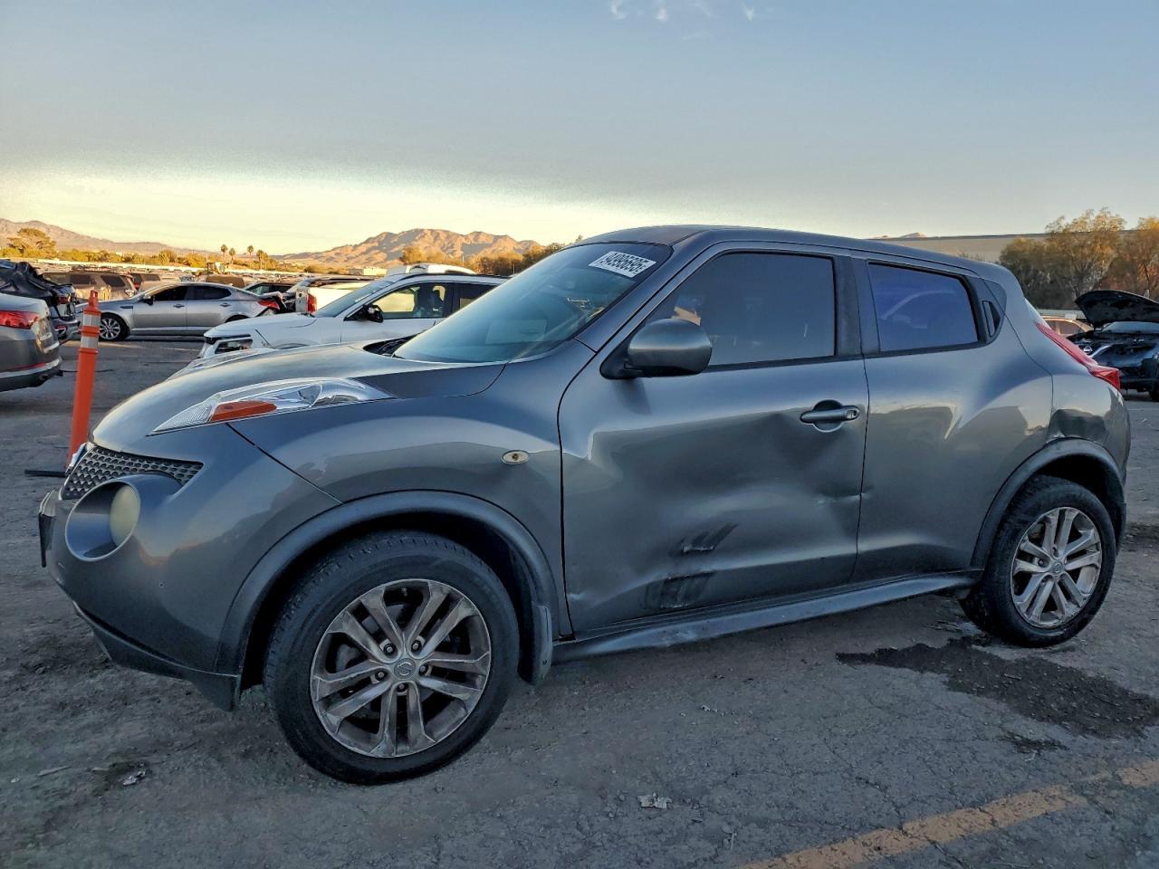 2013 Nissan Juke S - zdjęcie główne