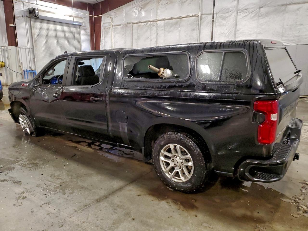 2024 Chevrolet Silverado K1500 Rst - zdjęcie 2