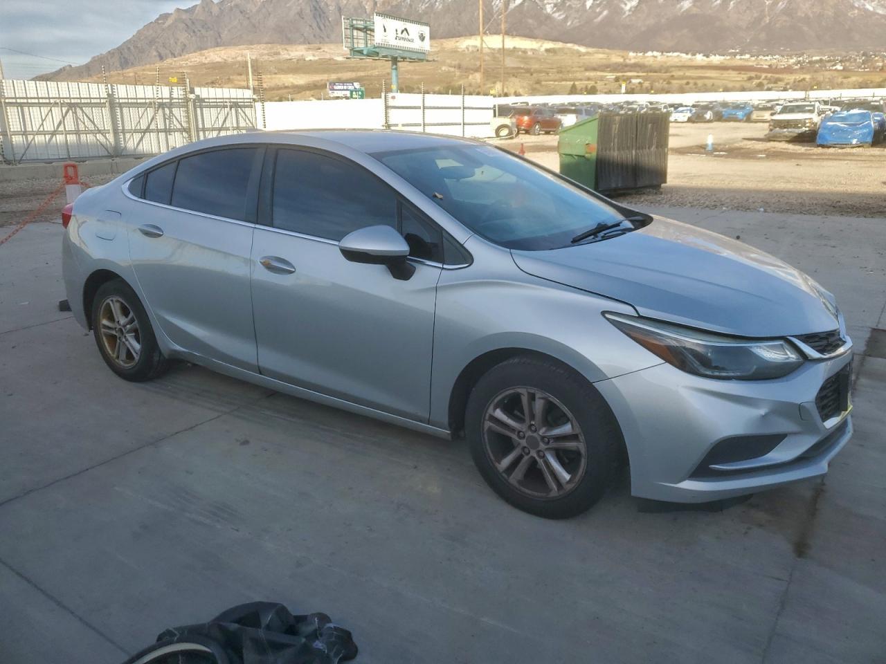 2017 Chevrolet Cruze Lt - zdjęcie 4