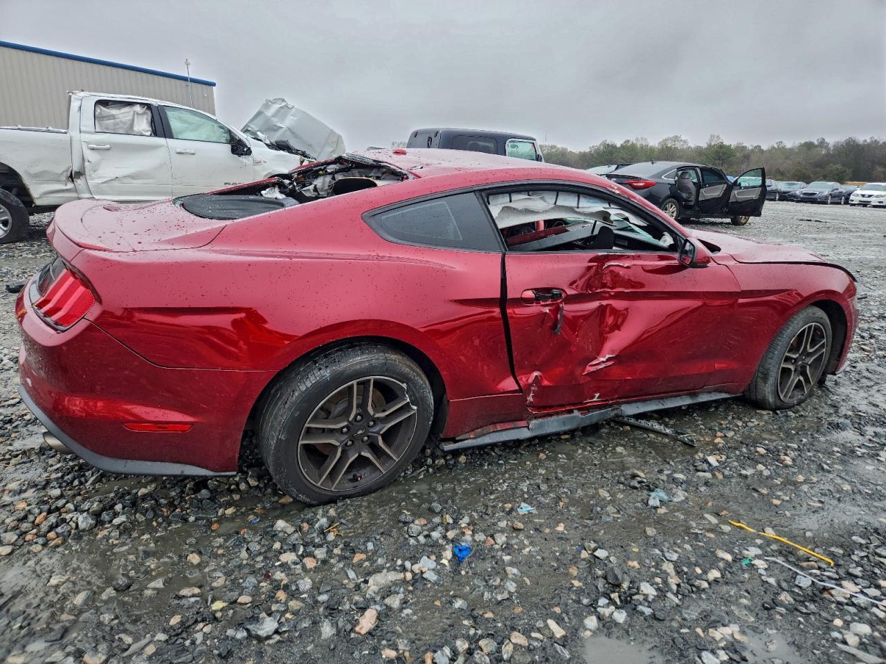 2018 Ford Mustang - zdjęcie 3