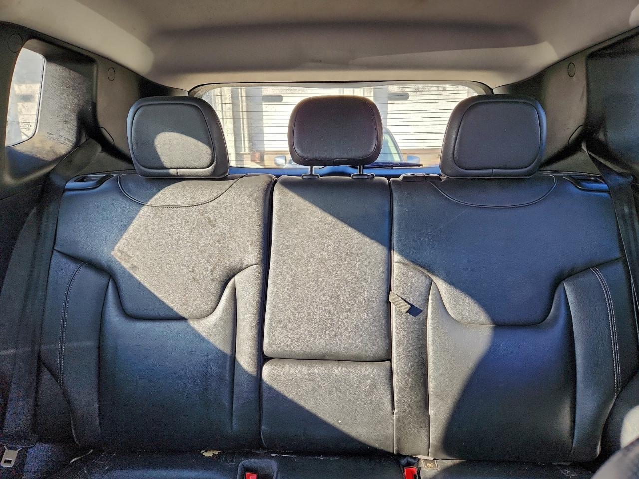2015 Jeep Renegade Limited - zdjęcie 10