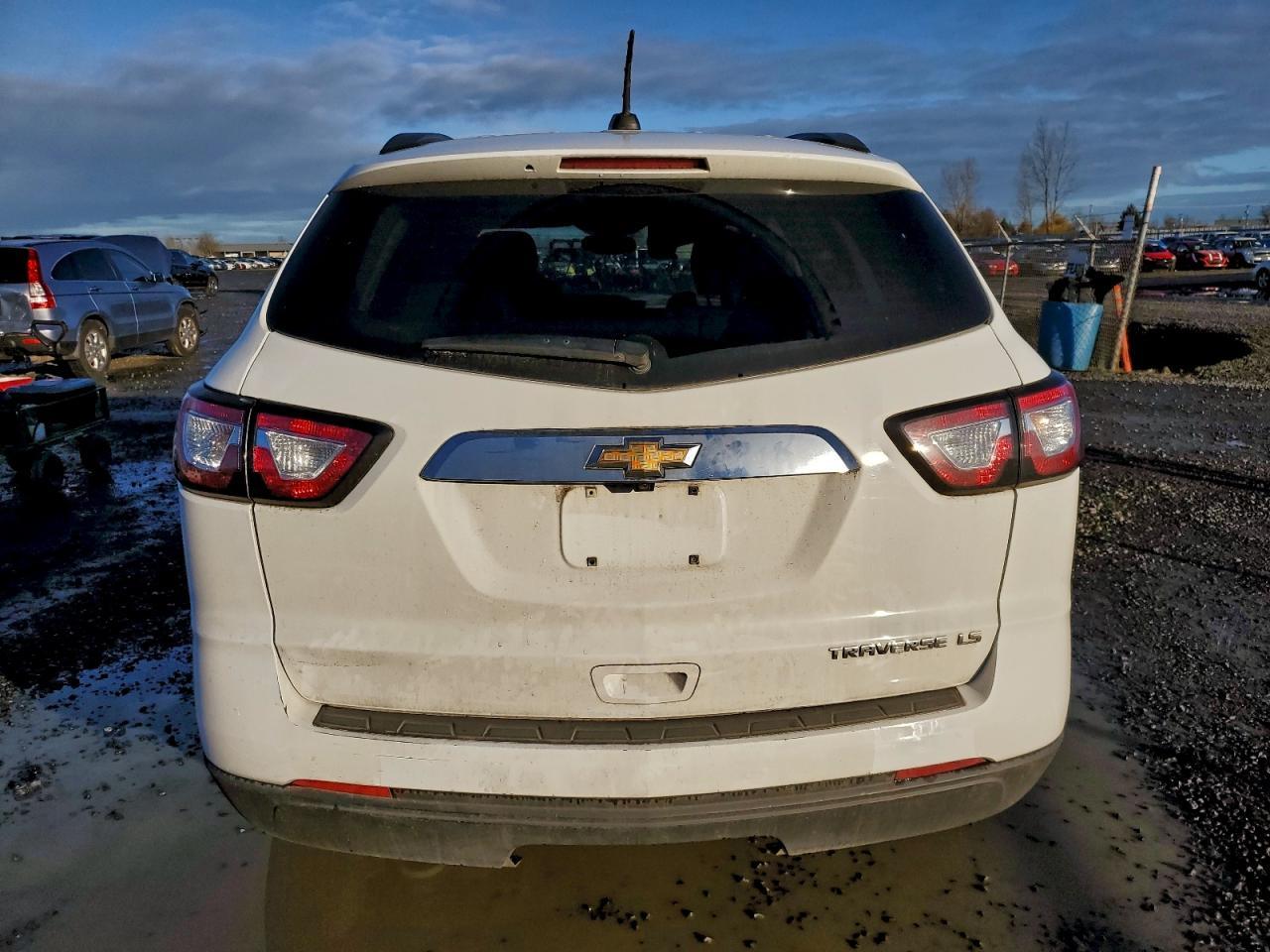 2016 Chevrolet Traverse Ls - zdjęcie 7