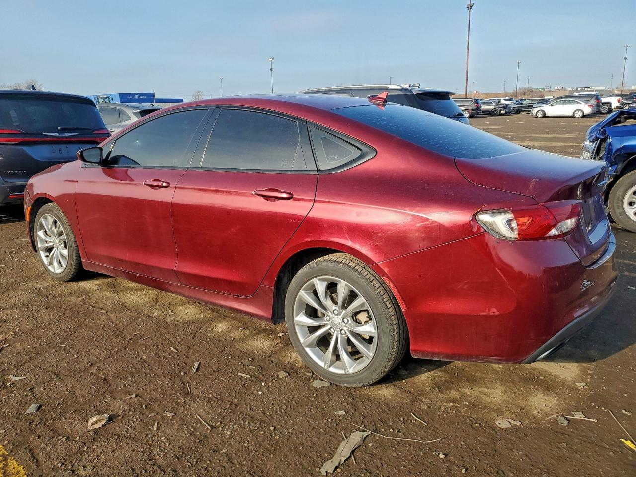2015 Chrysler 200 S - zdjęcie 2
