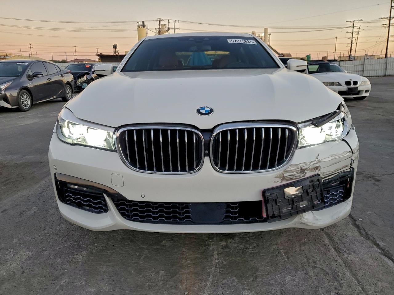2016 BMW 740 I - zdjęcie 5