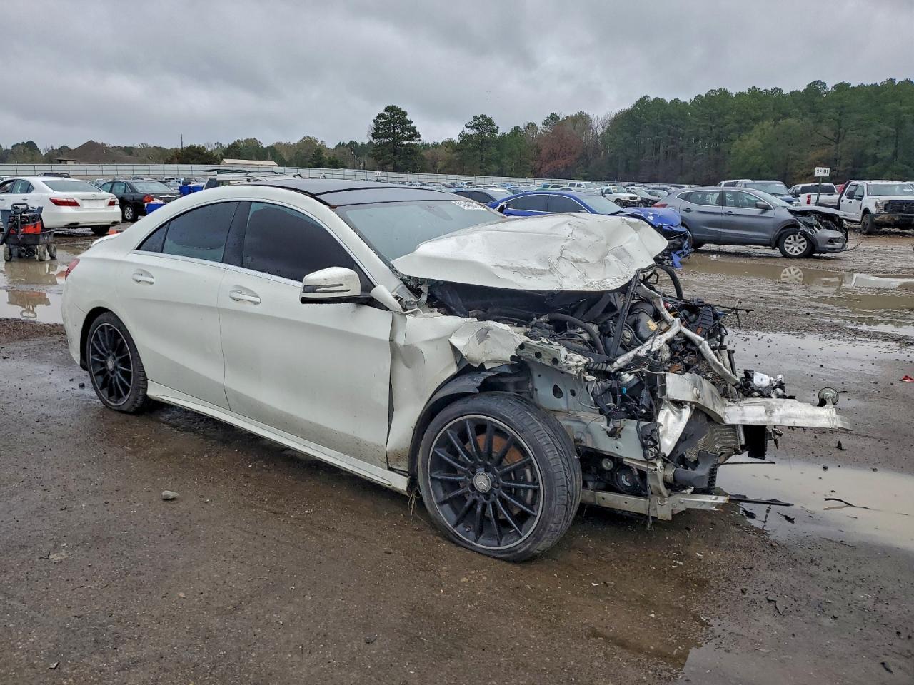2015 Mercedes-Benz Cla 250 - zdjęcie 4