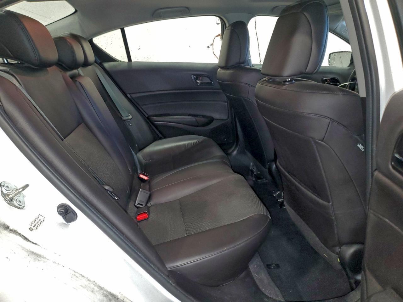 2016 Acura ILX - zdjęcie 10