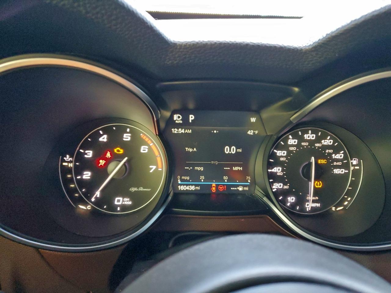 2018 Alfa Romeo Stelvio - zdjęcie 9
