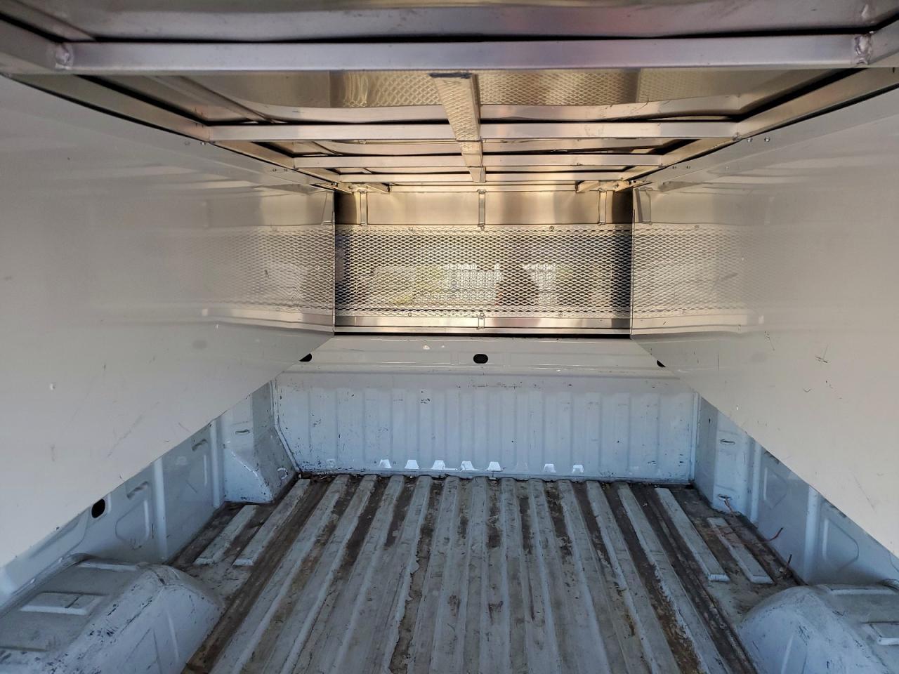 2022 Chevrolet Silverado C1500 - zdjęcie 10