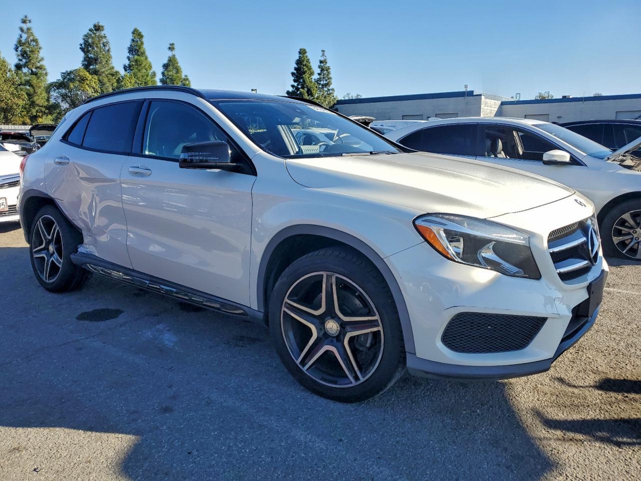 2017 Mercedes-Benz Gla 250 - zdjęcie 4