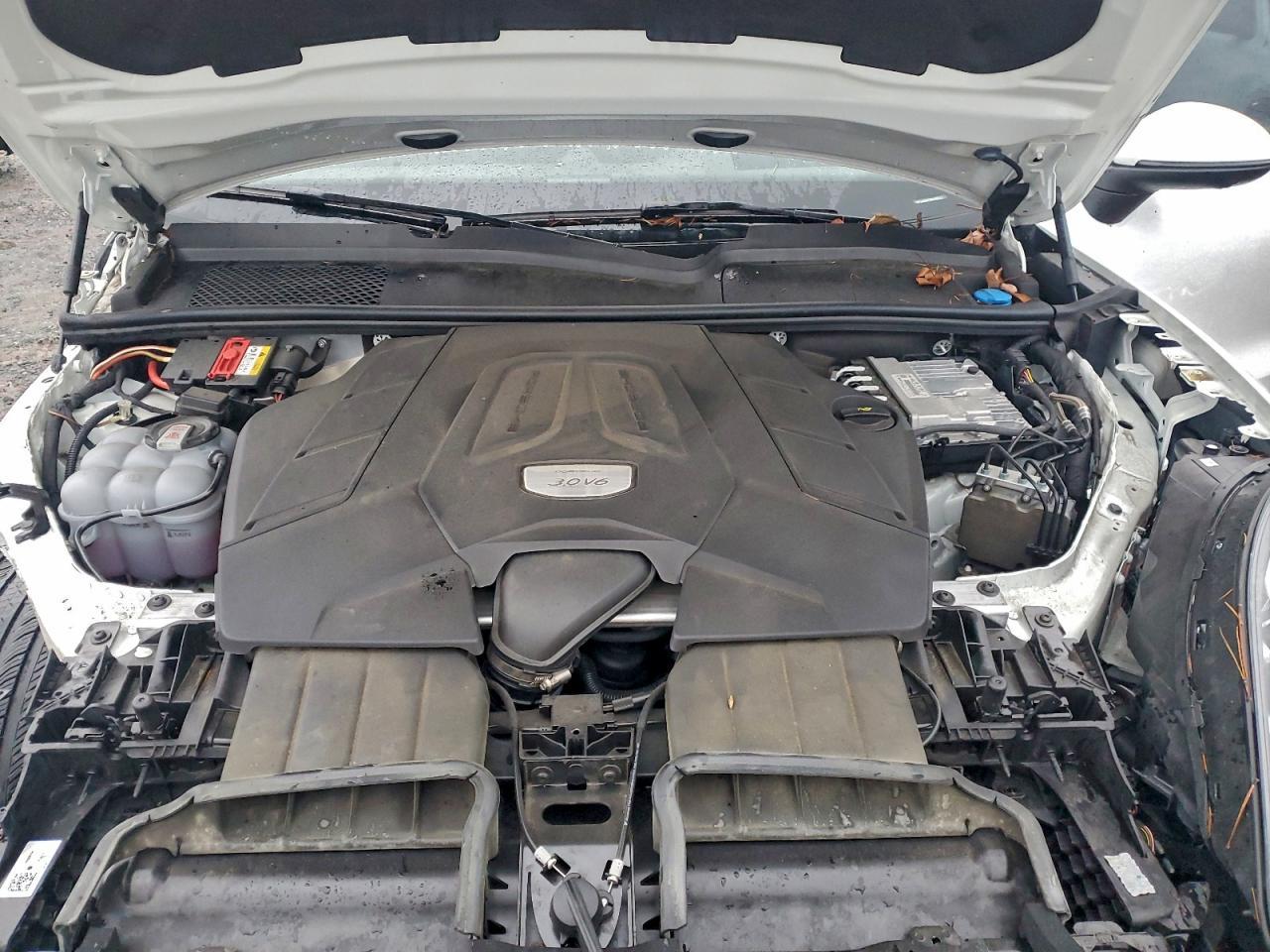 2021 Porsche Cayenne - zdjęcie 12