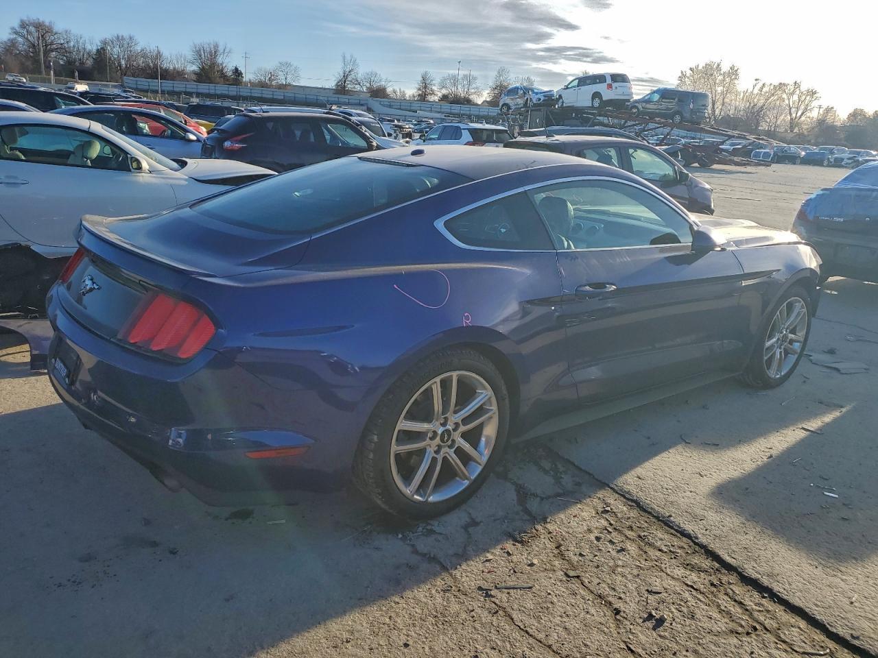 2016 Ford Mustang - zdjęcie 3