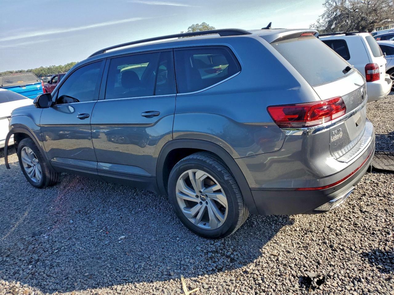 2022 Volkswagen Atlas Se - zdjęcie 2