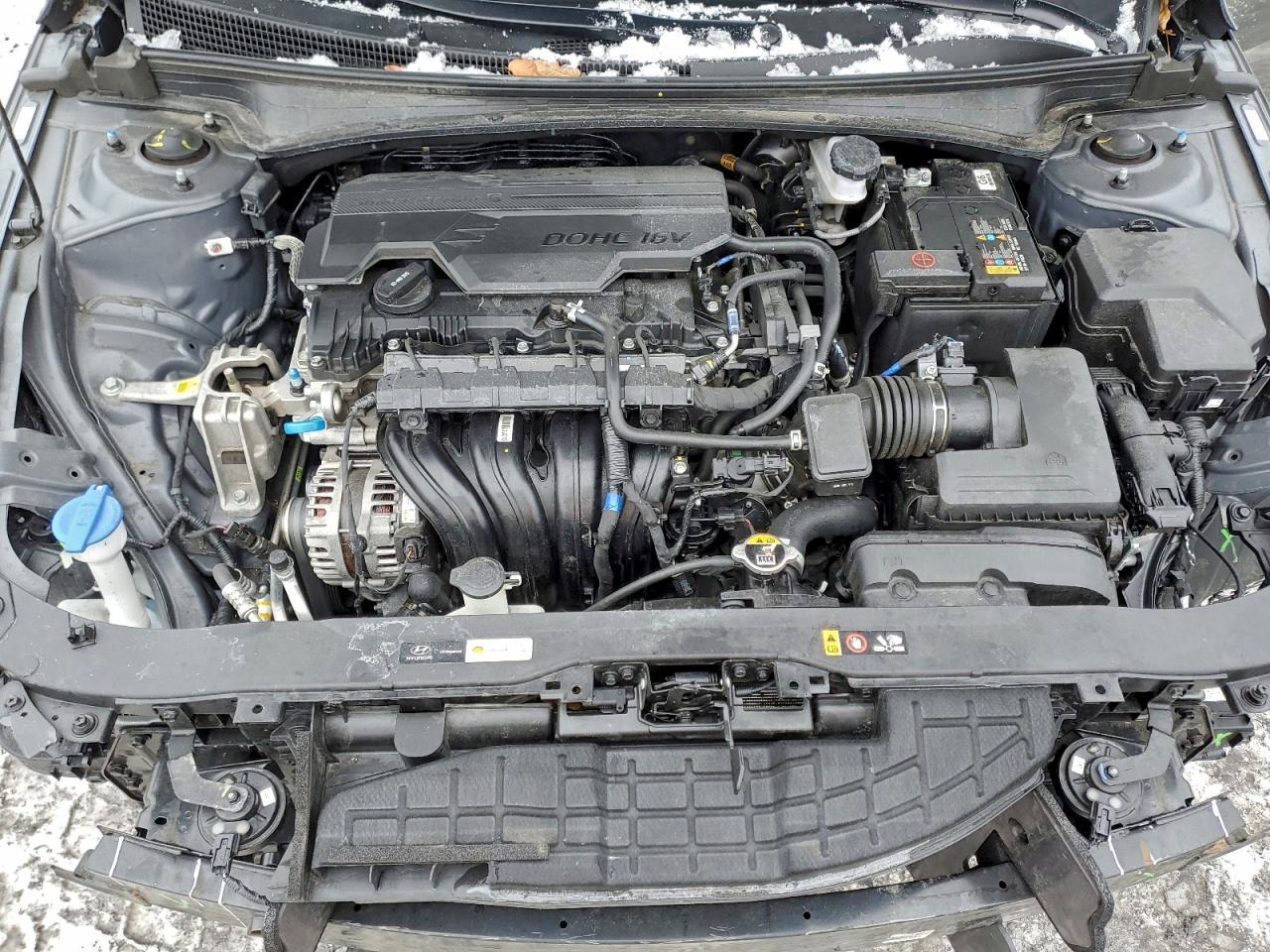 2025 Hyundai Elantra Sel Sport - zdjęcie 11