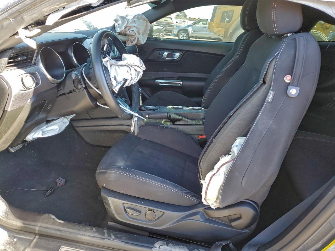 2021 Ford Mustang Gt - zdjęcie 7