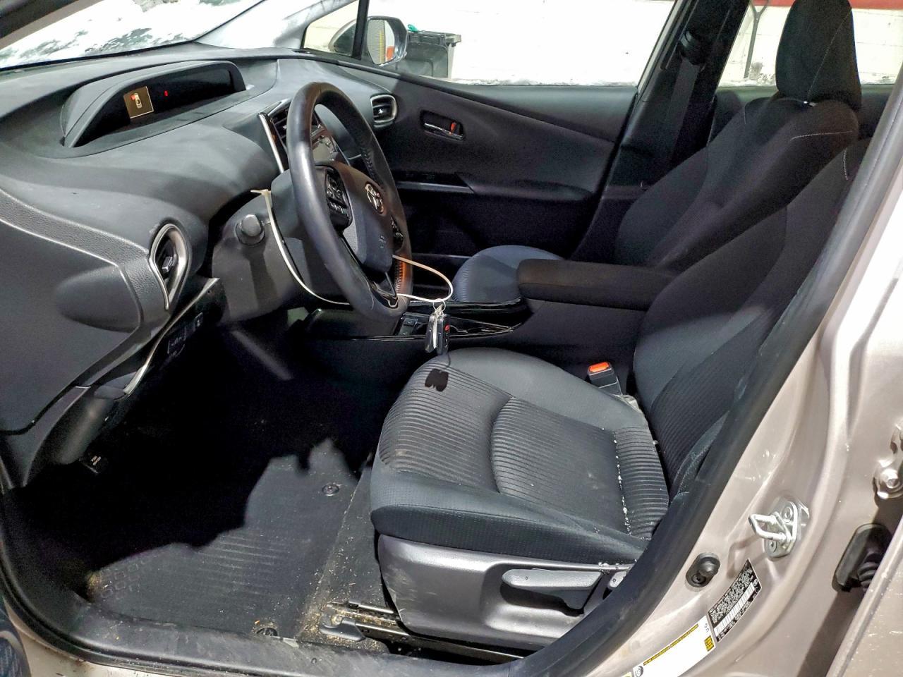 2022 Toyota Prius Prime Le - zdjęcie 7