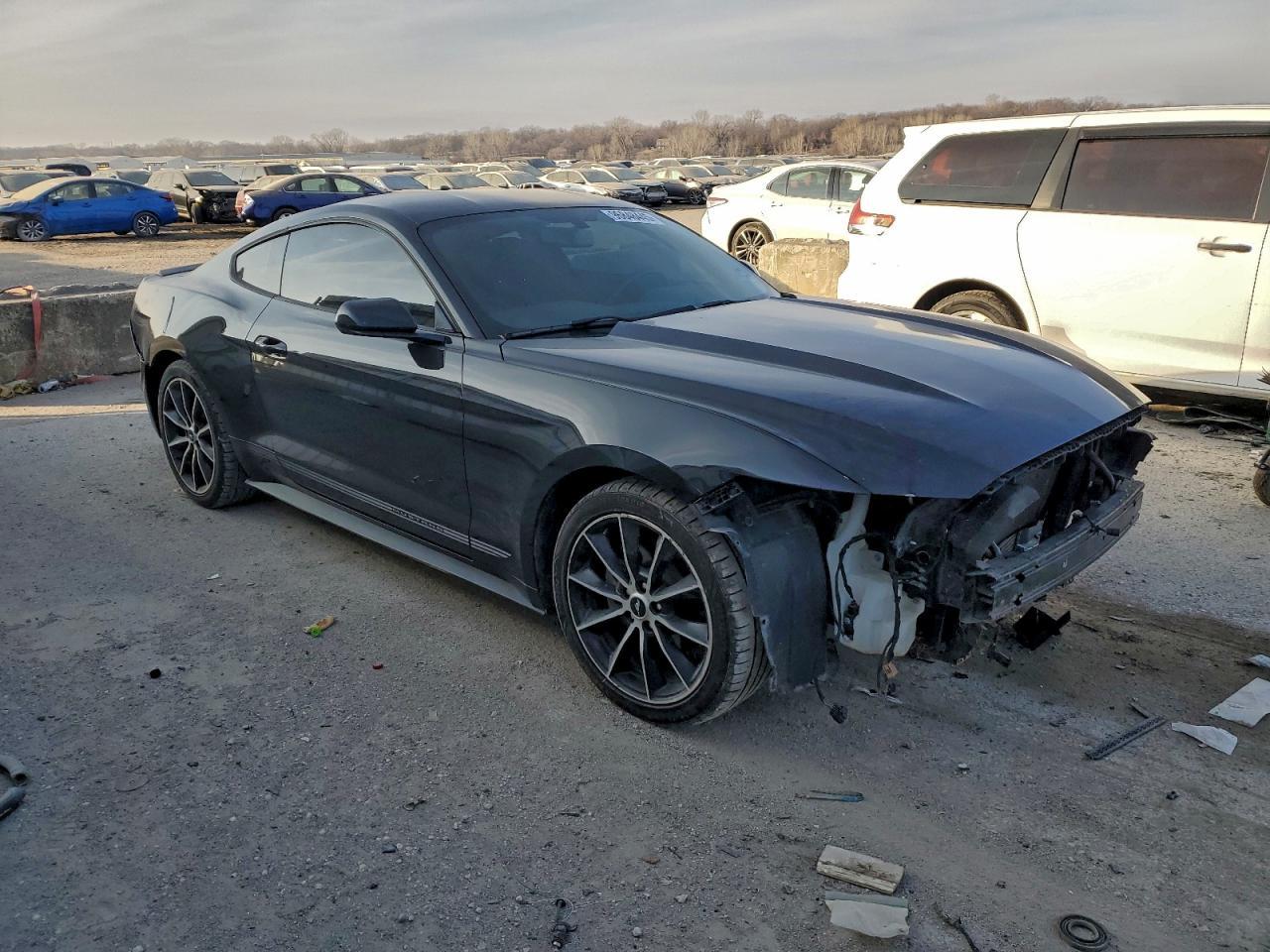 2016 Ford Mustang - zdjęcie 4