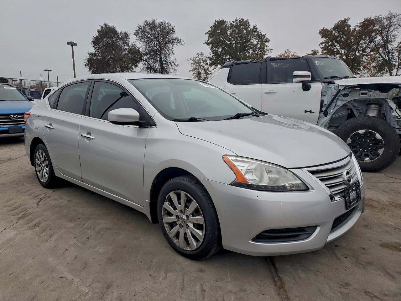 2013 Nissan Sentra S - zdjęcie 4