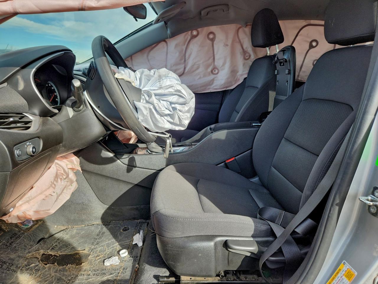 2022 Chevrolet Malibu Ls - zdjęcie 7