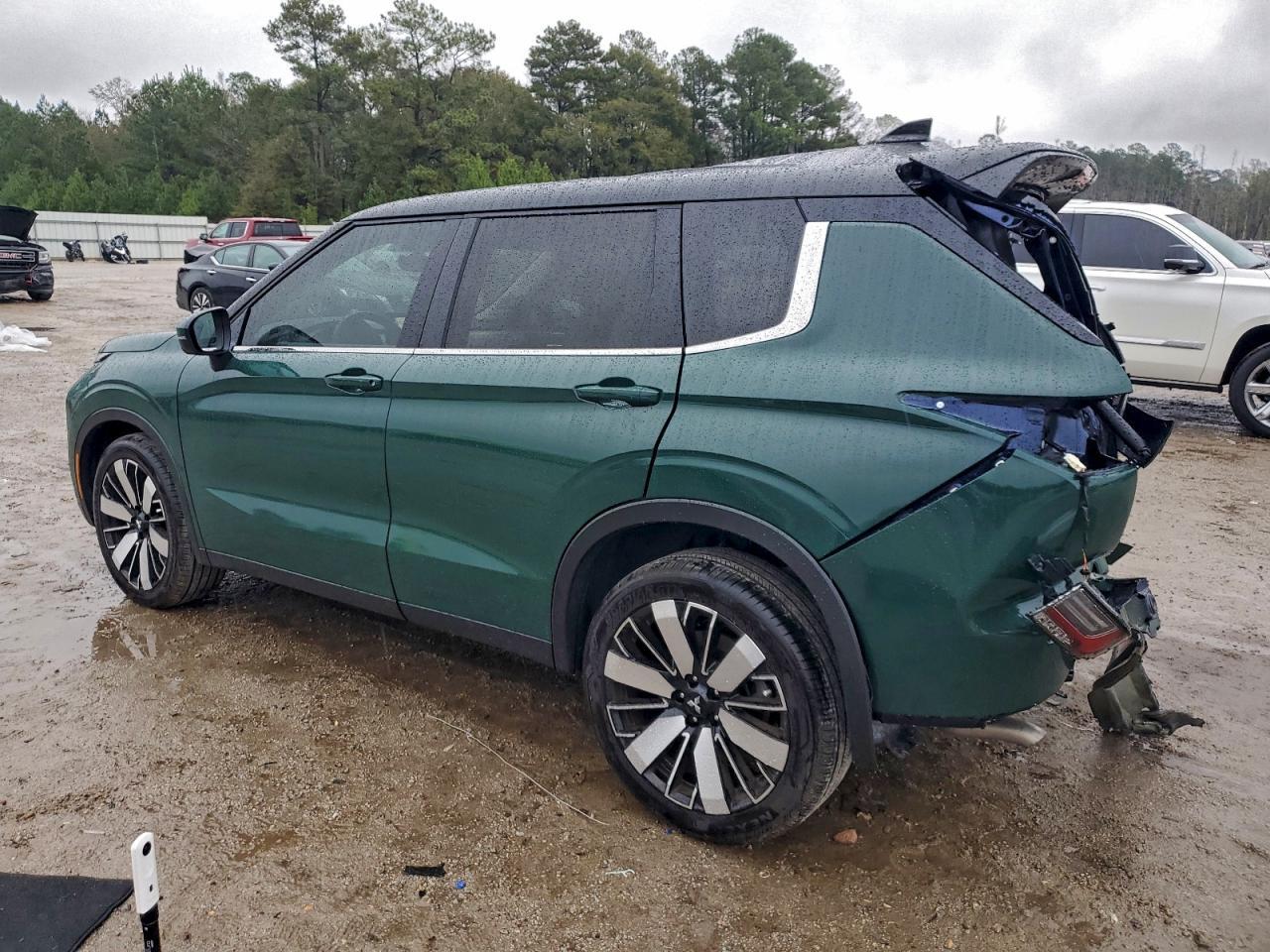 2025 Mitsubishi Outlander Se - zdjęcie 2