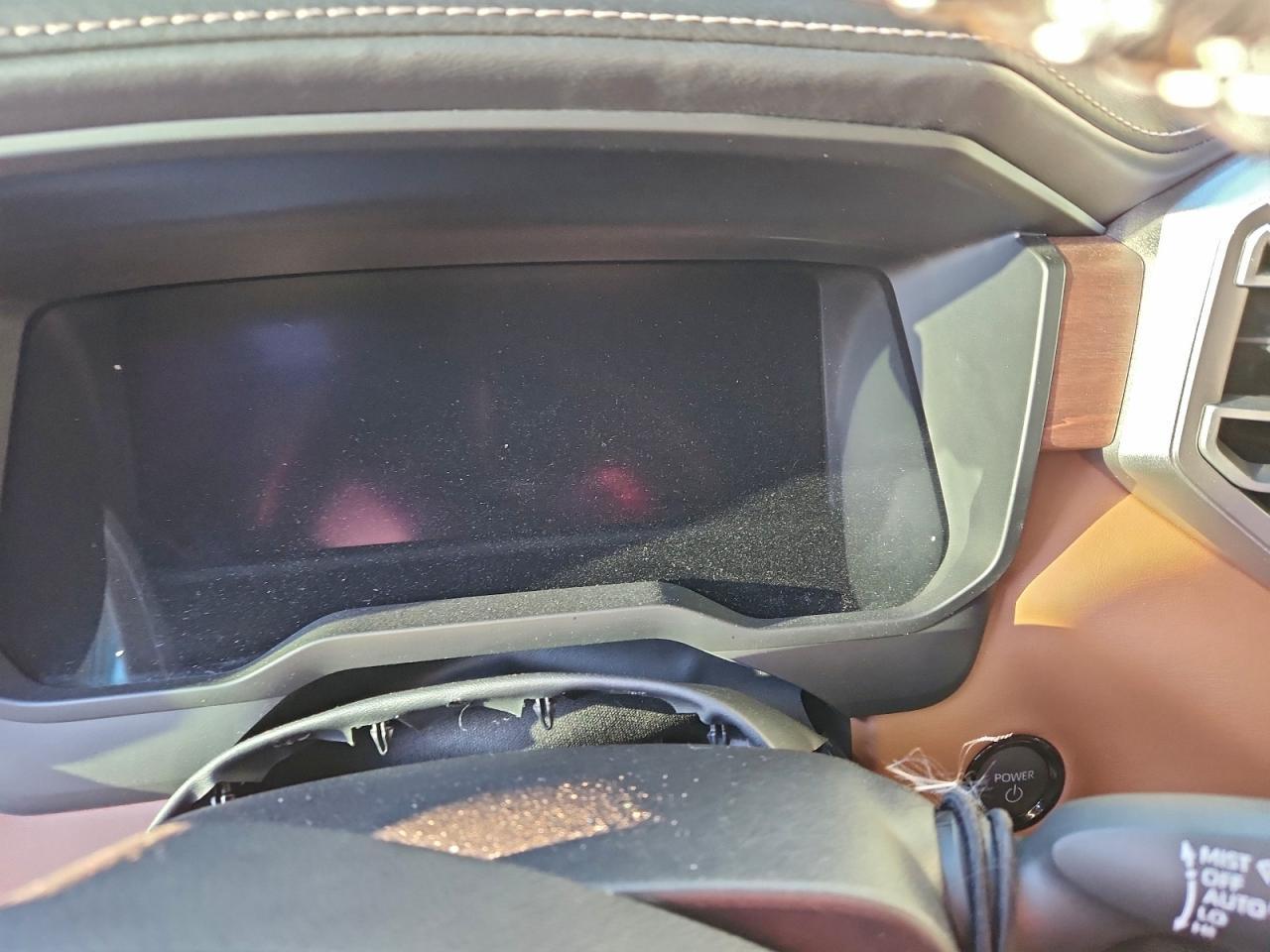 2025 Toyota Tundra Crewmax Platinum - zdjęcie 9