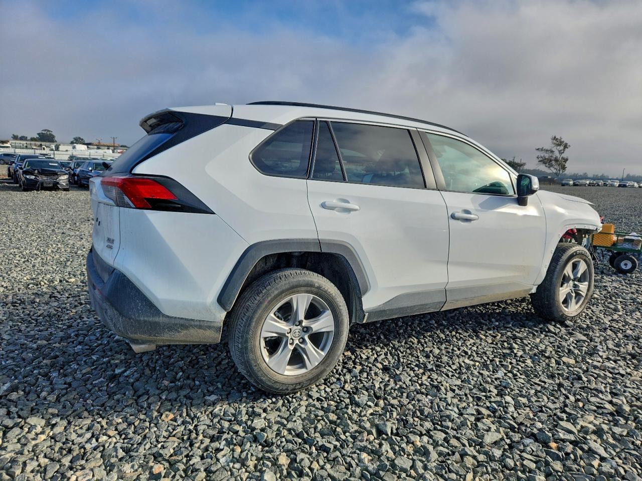2024 Toyota Rav4 Xle - zdjęcie 3