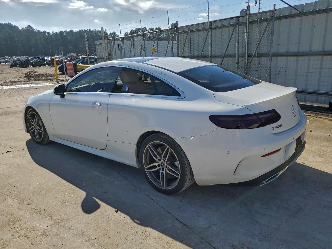 2018 Mercedes-Benz E 400 - zdjęcie 2