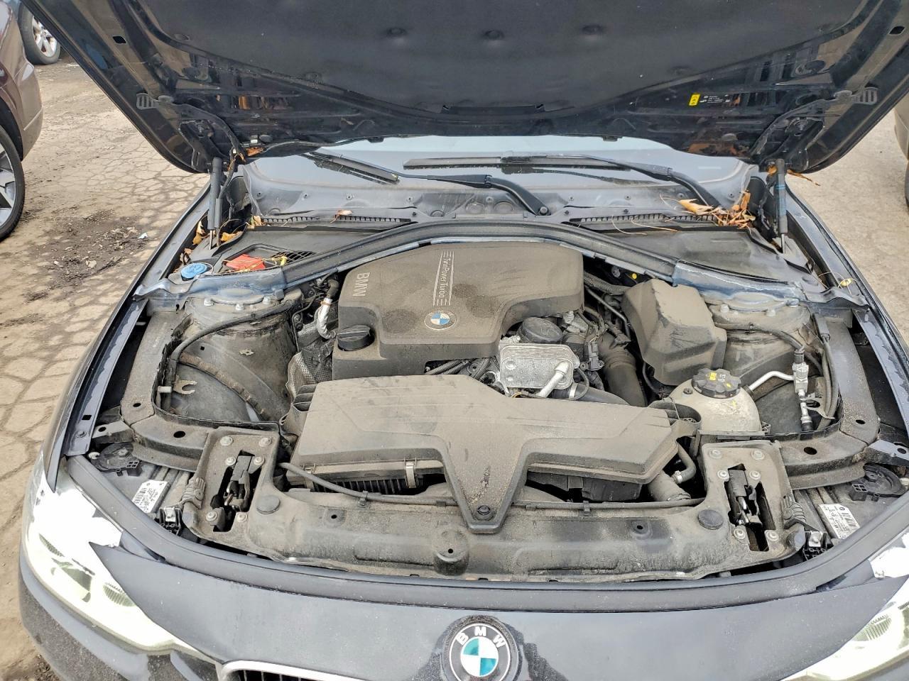 2018 BMW 320 Xi - zdjęcie 11