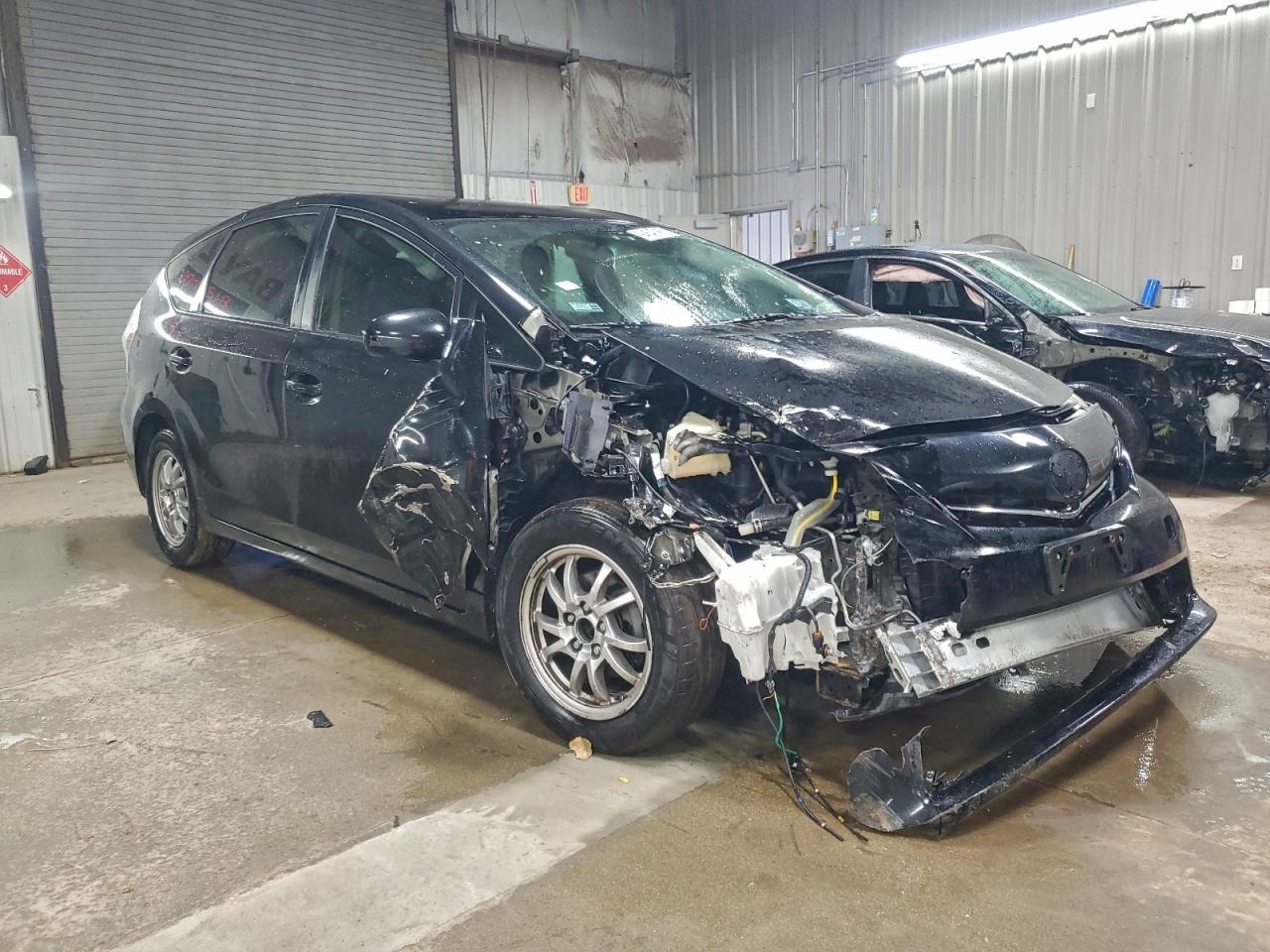 2014 Toyota Prius V Three - zdjęcie 4