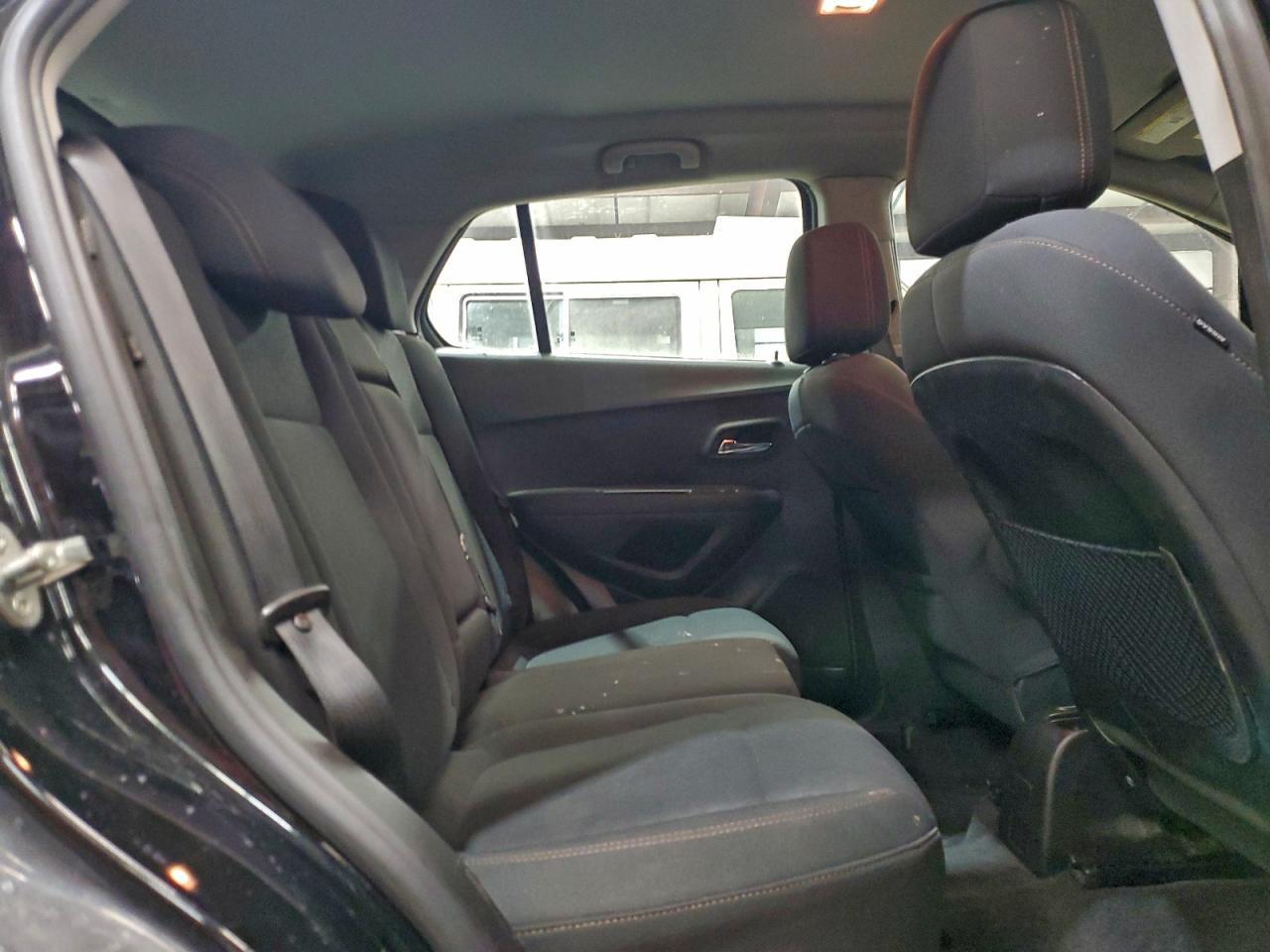 2019 Chevrolet Trax Ls - zdjęcie 11