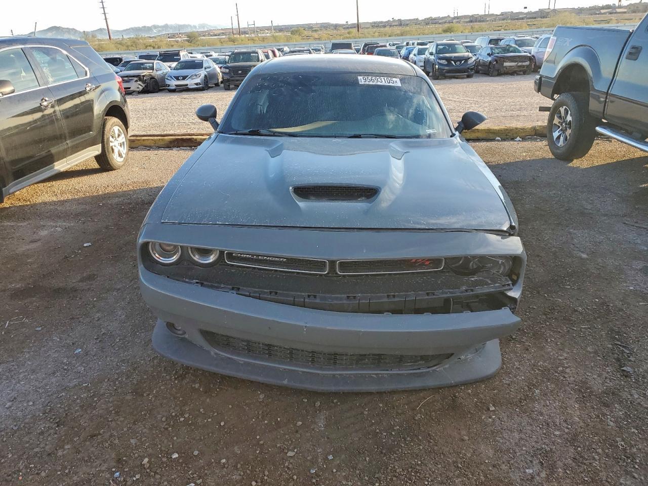 2019 Dodge Challenger R/T - zdjęcie 5