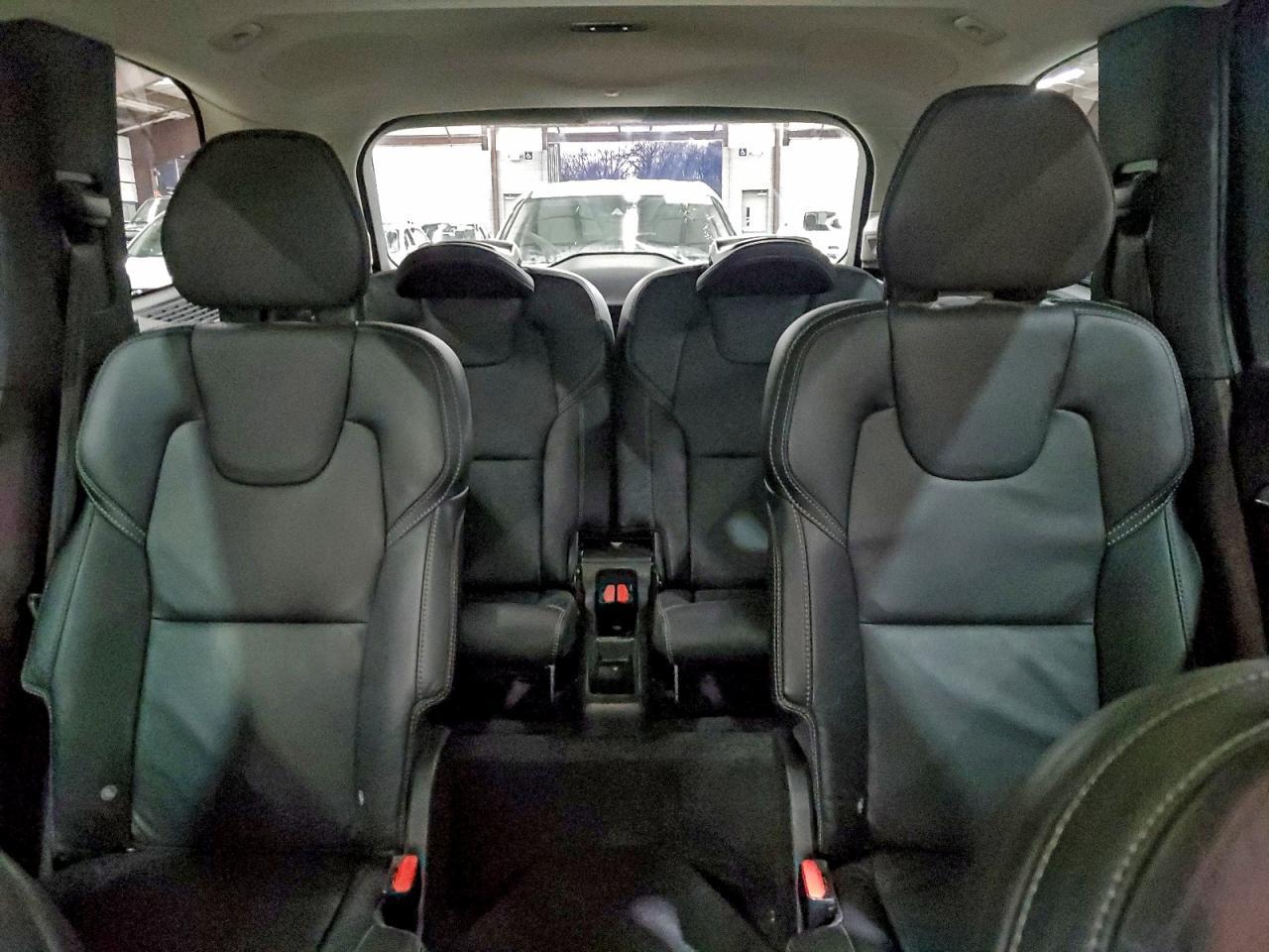 2022 Volvo XC90 - zdjęcie 10