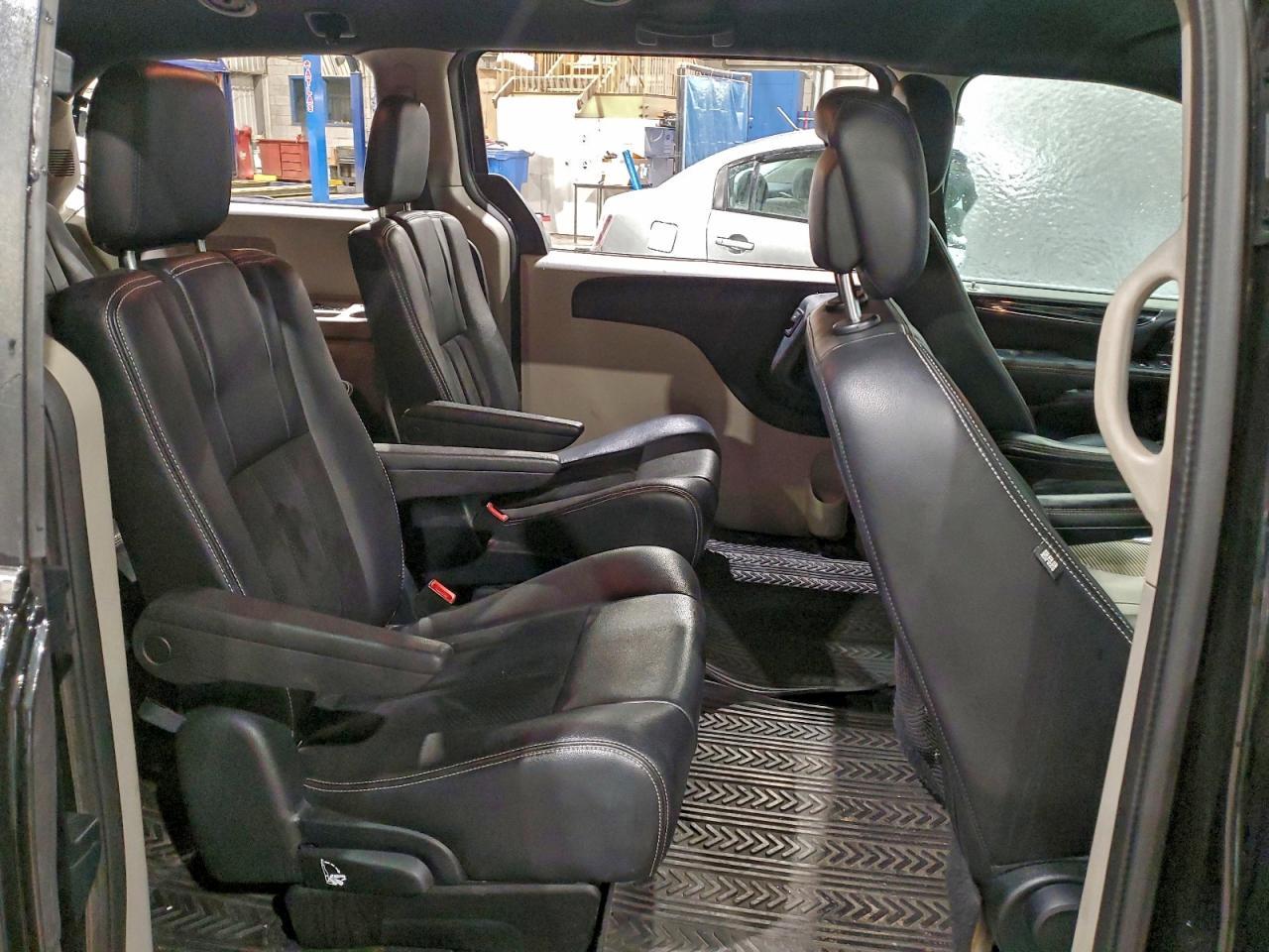 2016 Dodge Grand Caravan Se - zdjęcie 11