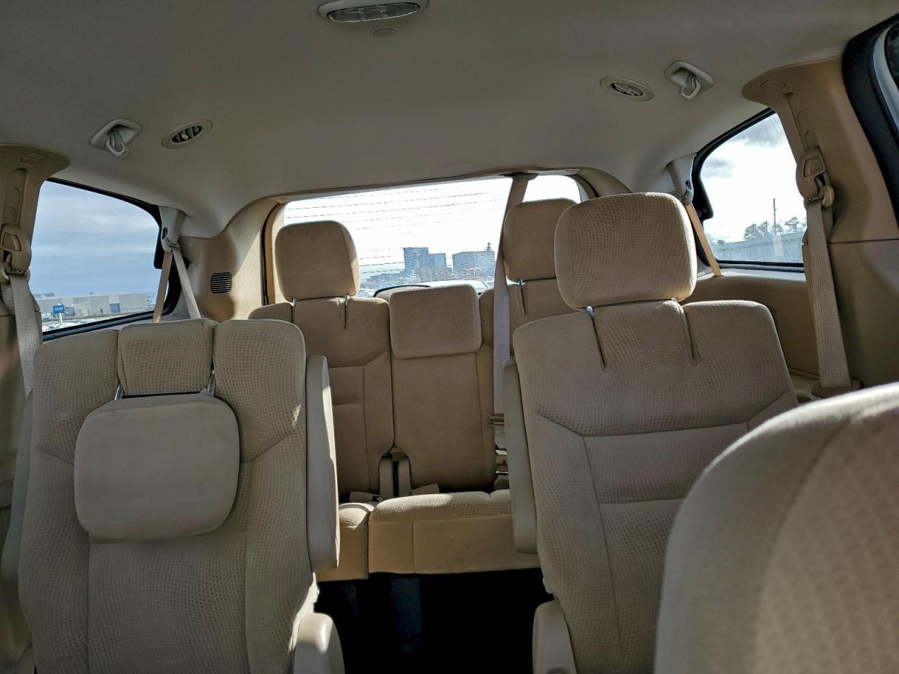 2016 Dodge Grand Caravan Se - zdjęcie 10