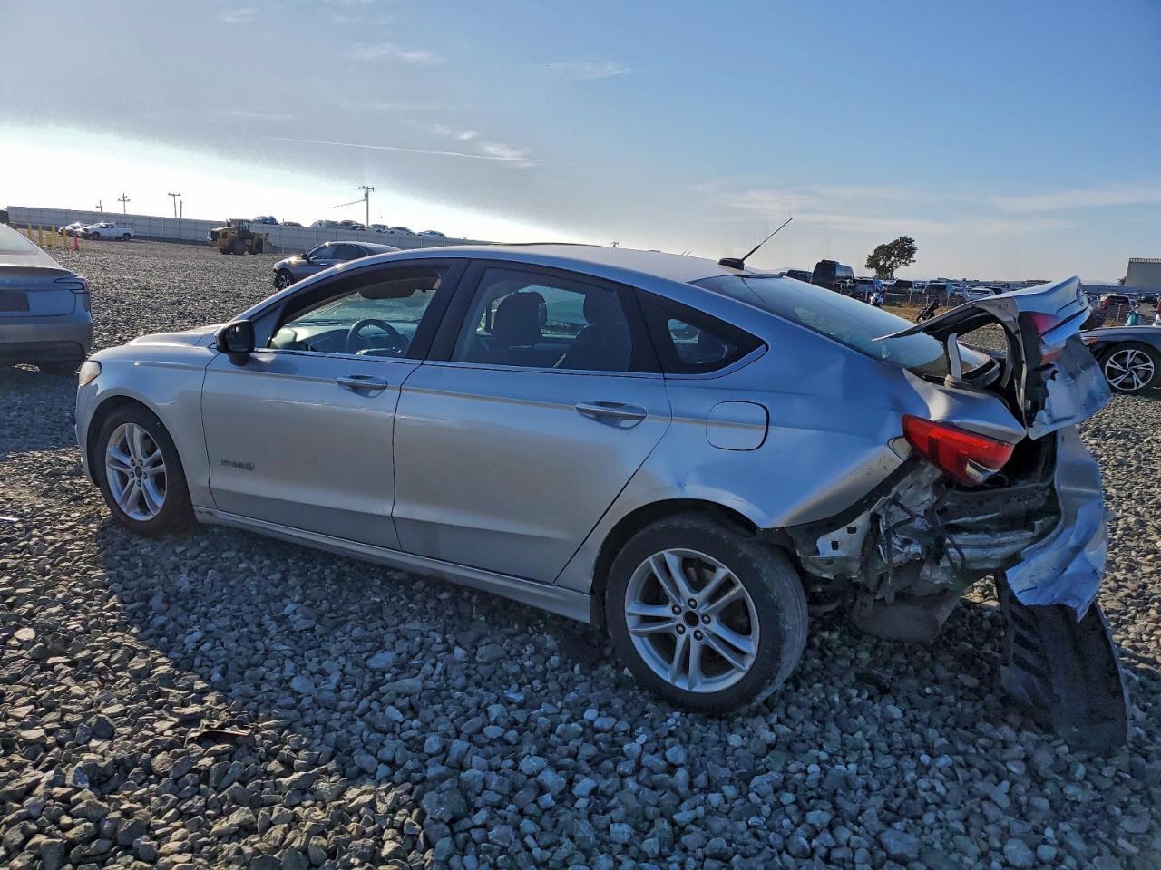 2018 Ford Fusion Se Hybrid - zdjęcie 2
