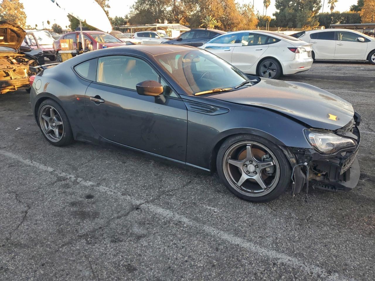 2017 Subaru Brz 2.0 Premium - zdjęcie 4