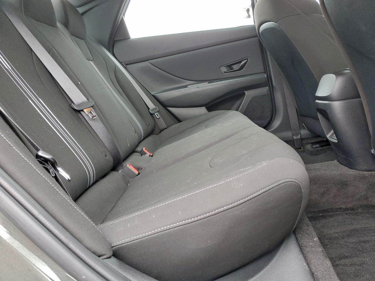 2025 Hyundai Elantra Sel Sport - zdjęcie 10