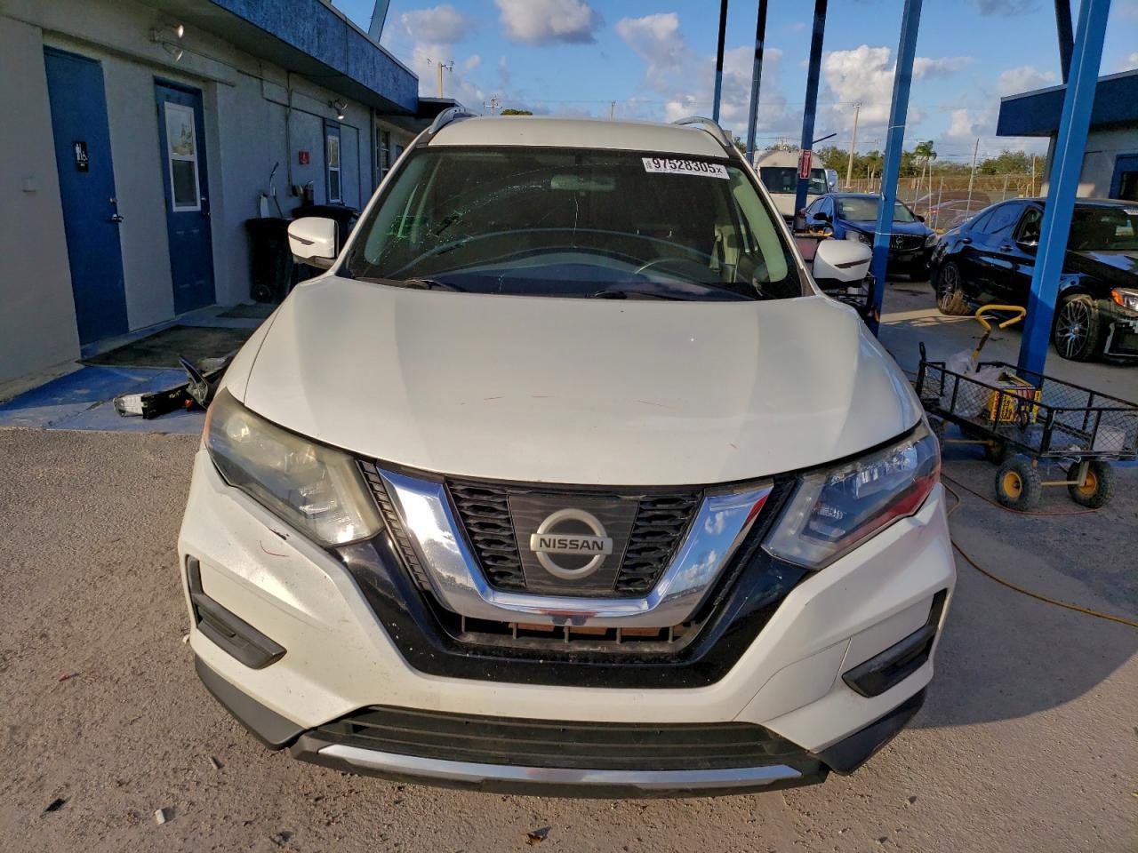 2017 Nissan Rogue S - zdjęcie 5