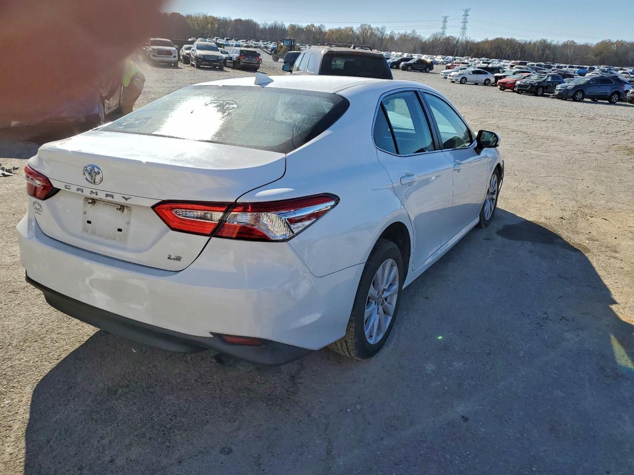 2019 Toyota Camry L - zdjęcie 3