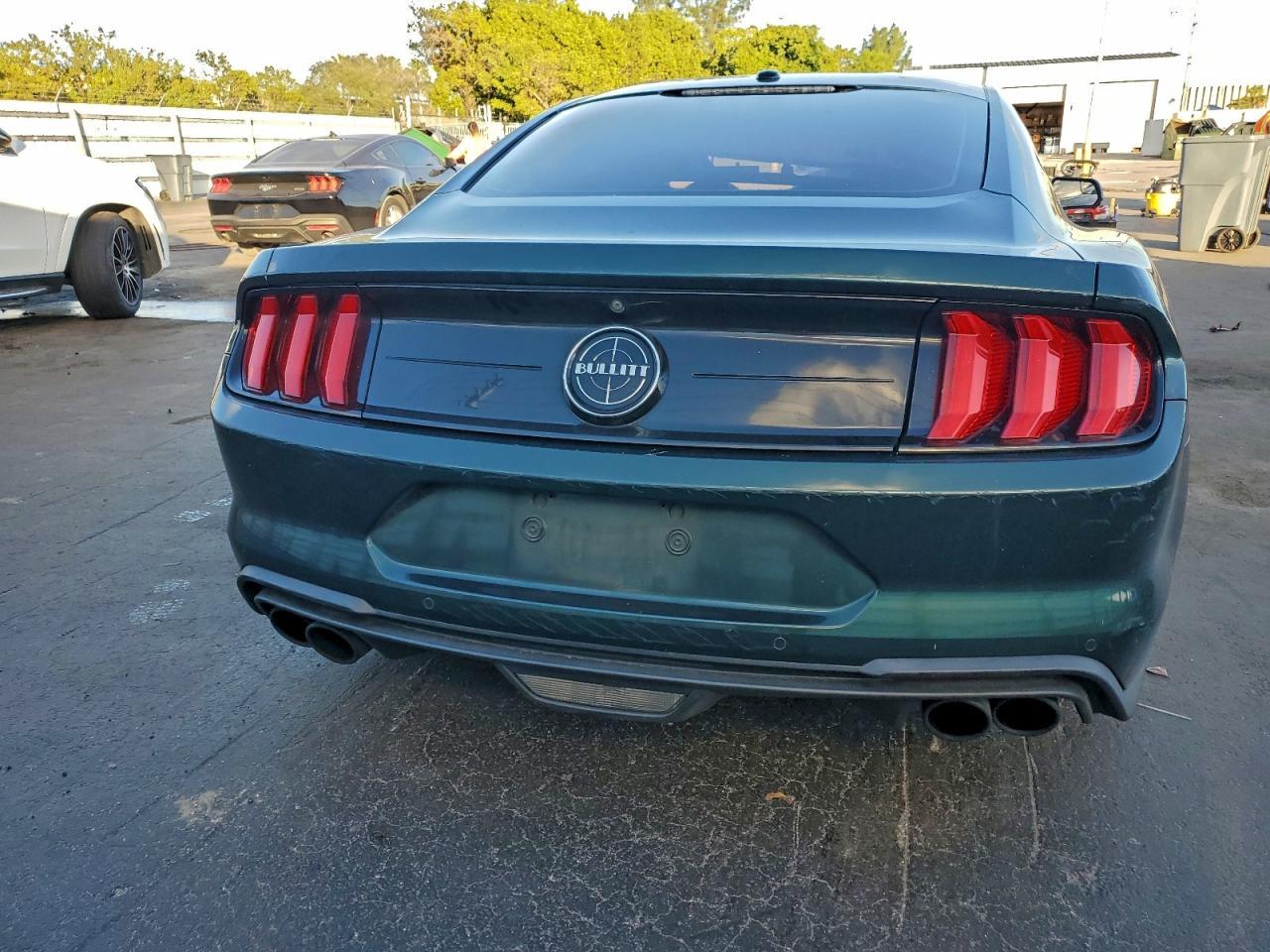 2019 Ford Mustang Bullitt - zdjęcie 6