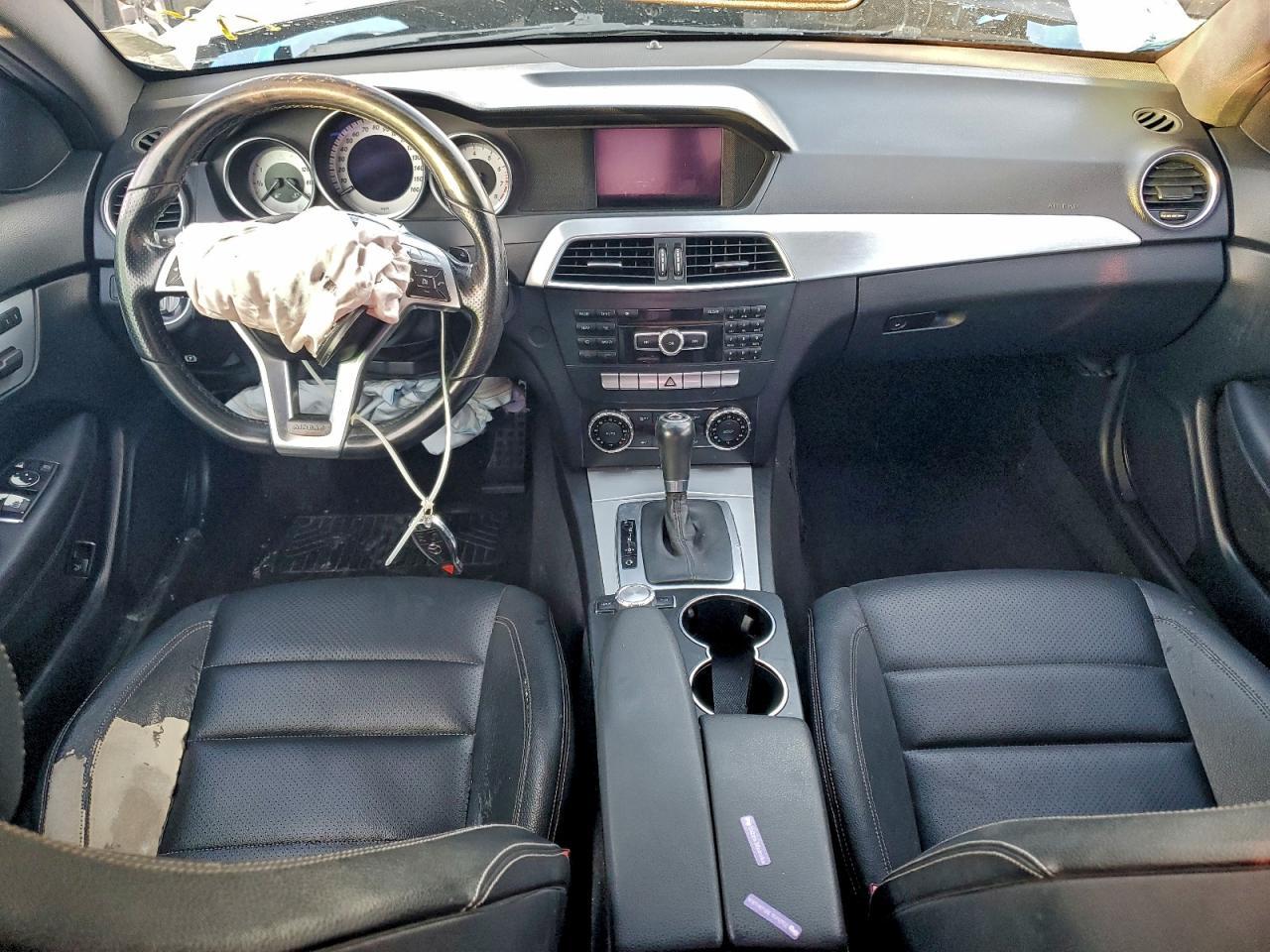 2013 Mercedes-Benz C 250 - zdjęcie 8