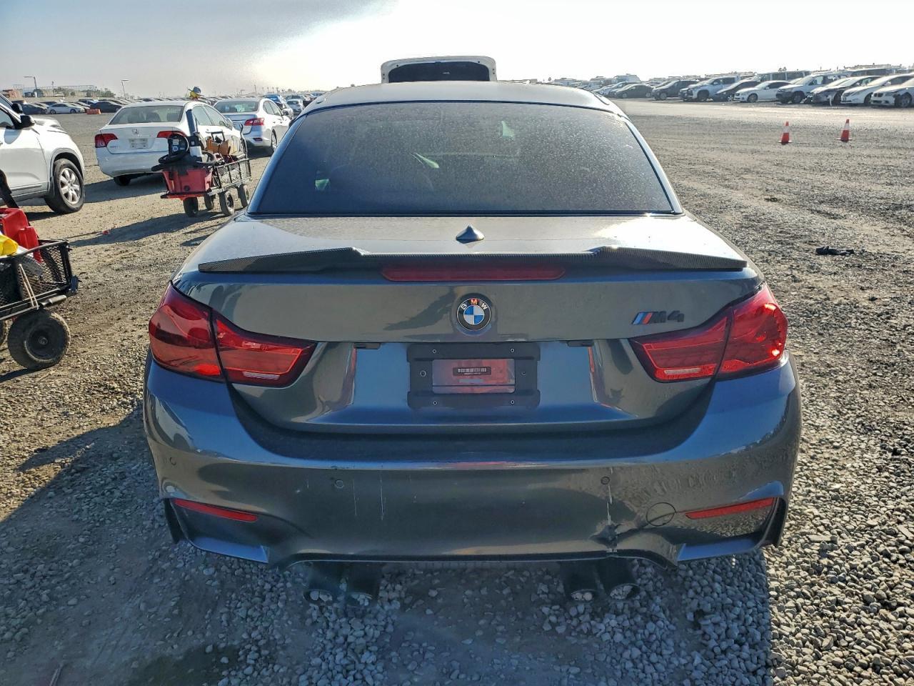 2016 BMW M4 - zdjęcie 6