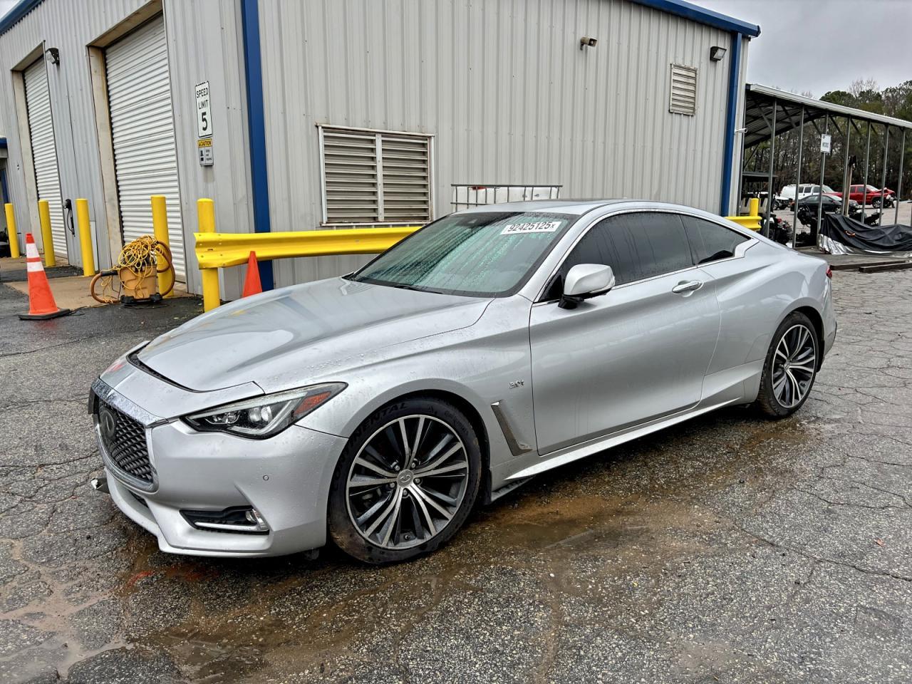 2018 Infiniti Q60 Luxe 300 - zdjęcie główne