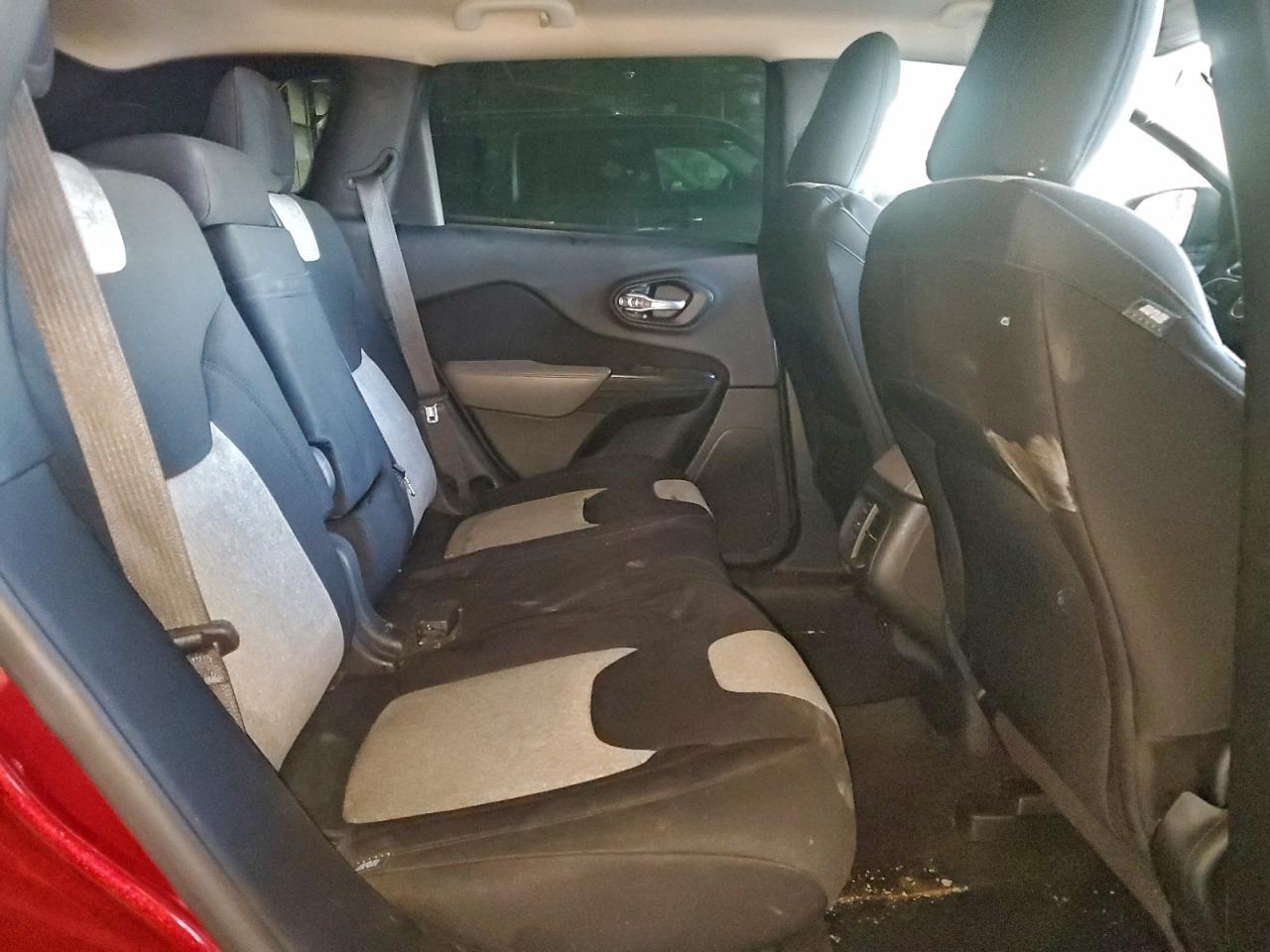 2014 Jeep Cherokee Latitude - zdjęcie 10