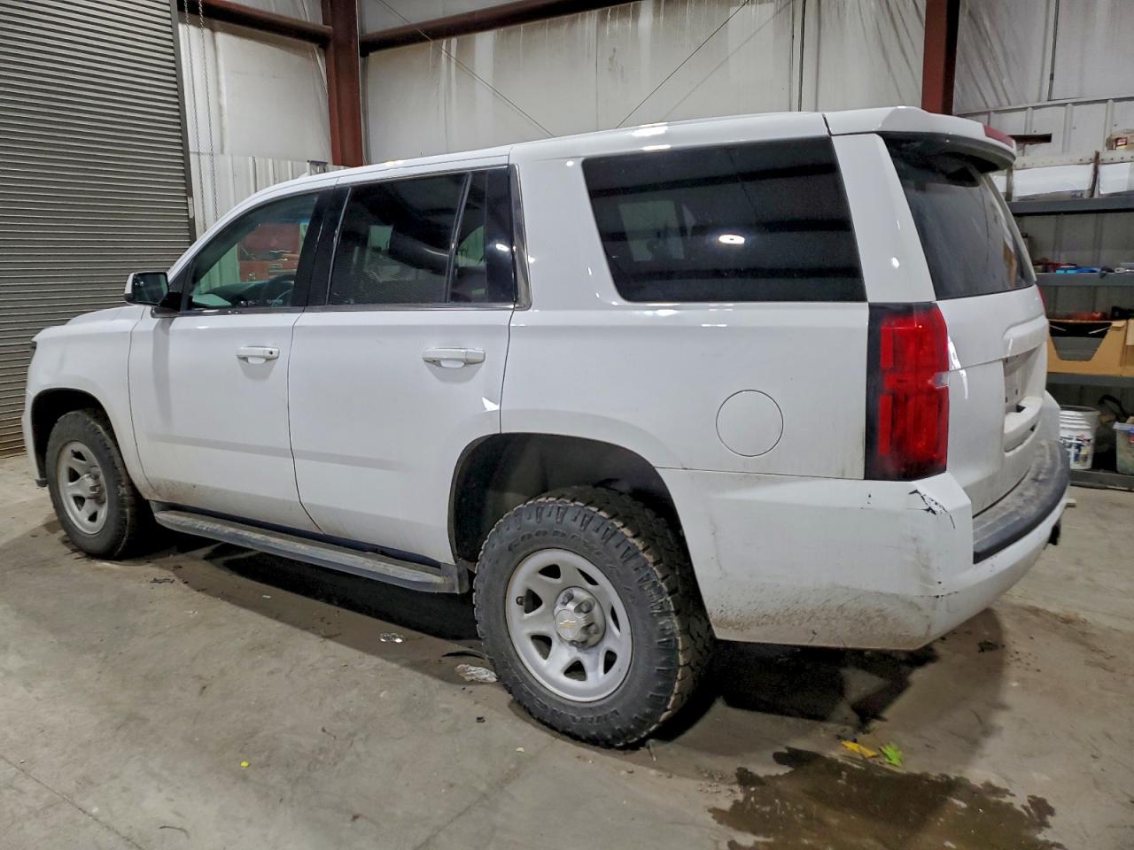 2016 Chevrolet Tahoe Special - zdjęcie 2