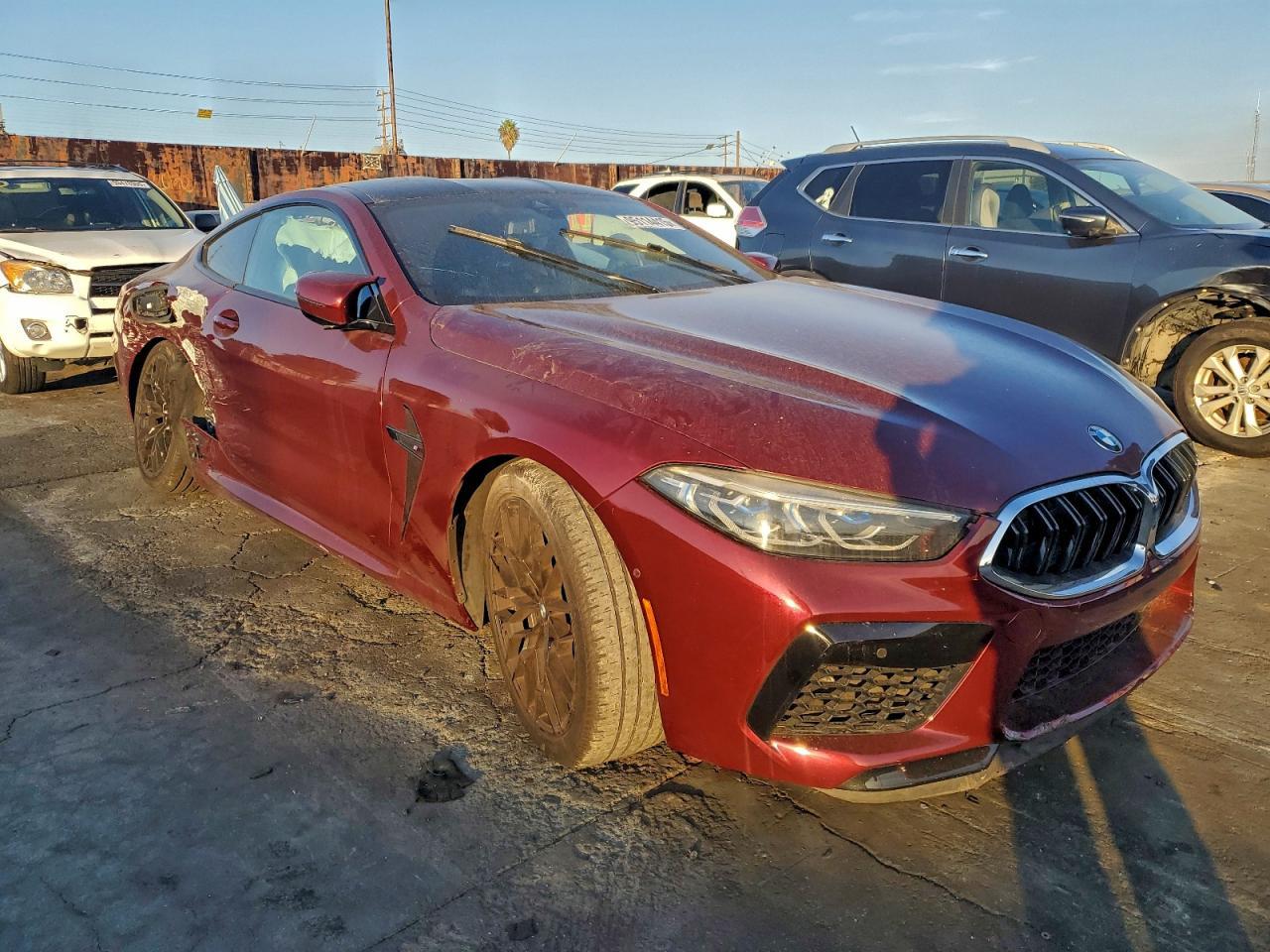 2022 BMW M8 - zdjęcie 4