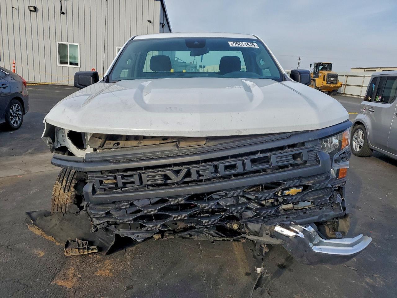 2023 Chevrolet Silverado C1500 - zdjęcie 5